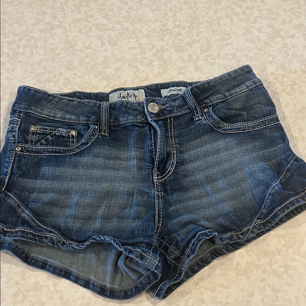 Daytrip Capricorn Dark Blue Denim Women's Shorts Sz 31